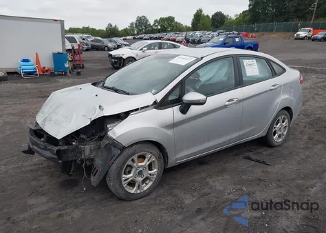 2014 Ford Fiesta Se z USA, uszkodzony, nr VIN 3FADP4BJ2EM239439